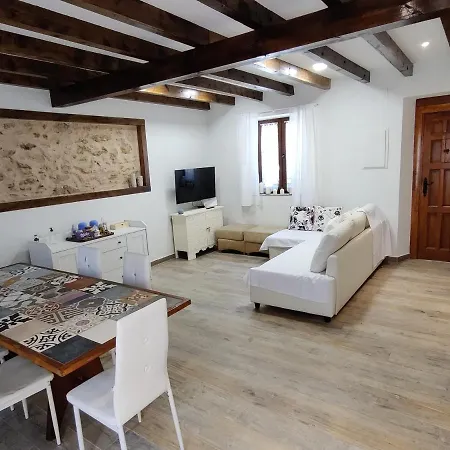 Cigueenas De Navillas Hébergement de vacances Navas de Riofrio