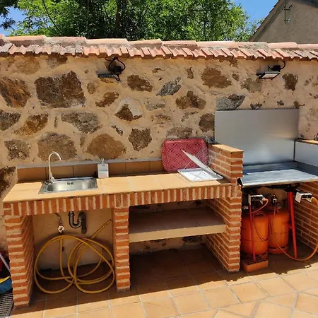 Cigueenas De Navillas * Navas de Riofrio