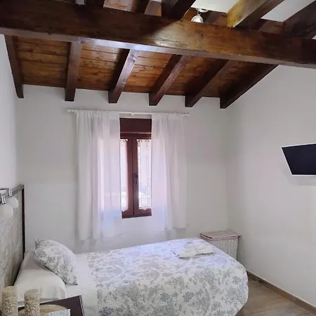 Cigueenas De Navillas