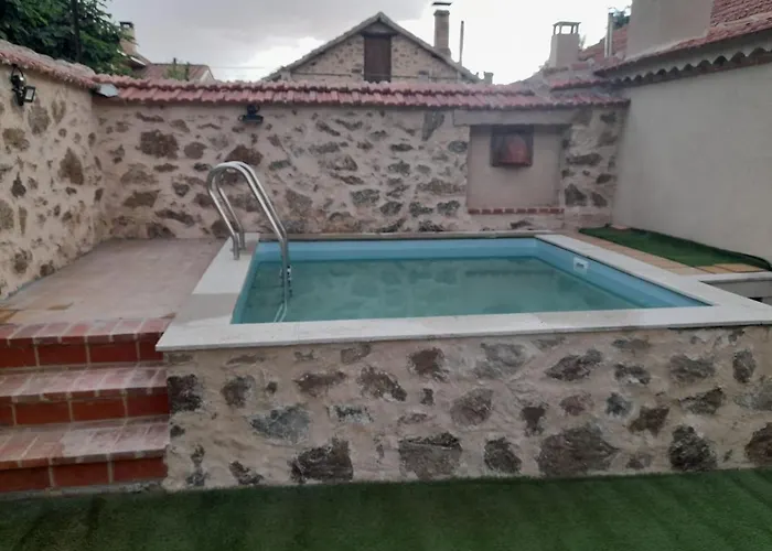 Cigueenas De Navillas 펜션 Navas de Riofrio